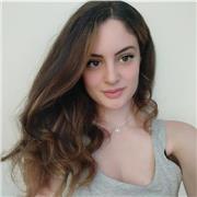 Laureata Magistrale in Lingua e Letteratura Inglese e Spagnola presso L'Orientale di Napoli